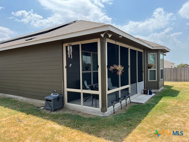 Building Photo - 10503 Hammock Hill