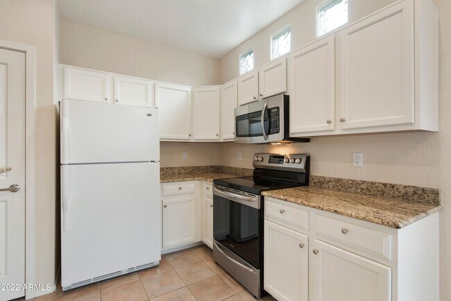 Building Photo - 11260 N 92nd St