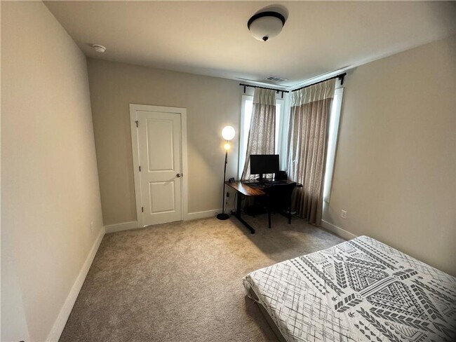 Foto del edificio - 1251 Wintergreen Wy