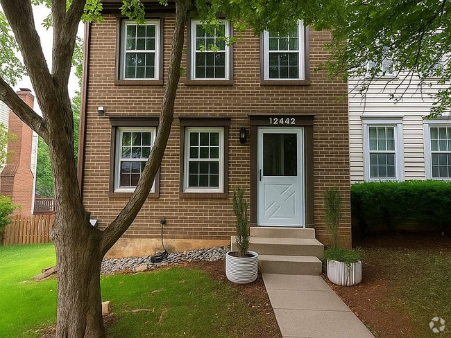 Building Photo - 12442 Quail Woods Dr