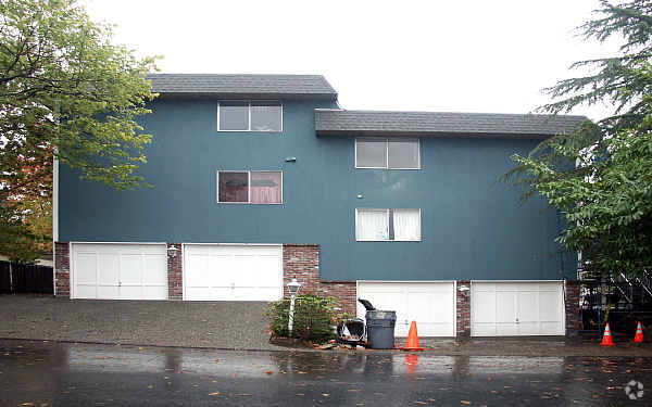Building Photo - 505 Edmonds St