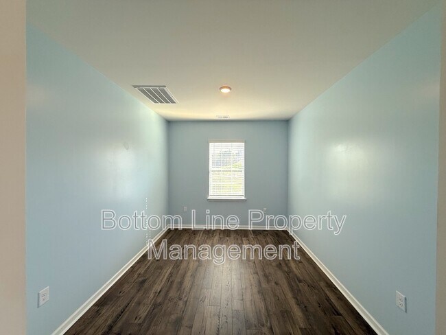 Foto del edificio - 347 Carolina Hemlock Dr