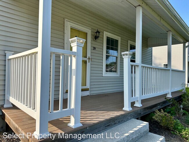 Building Photo - 3 br, 1.5 bath House - 39 Merganser St