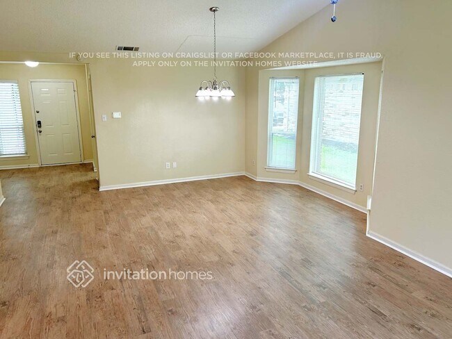 Foto del edificio - 5005 Colonial Dr