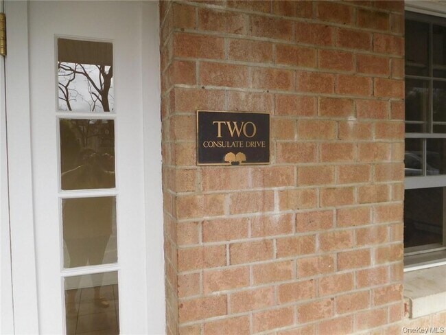 Foto del edificio - 2 Consulate Dr