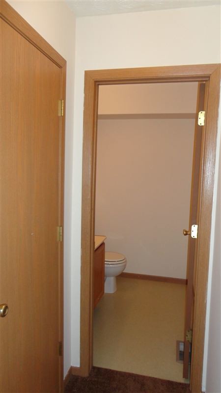 Building Photo - 107 Arrowhead Dr
