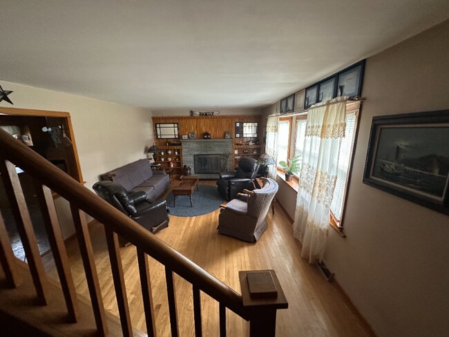 Building Photo - 20 Pine Knob Dr