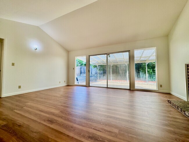 Foto del edificio - 772 Privet Ct