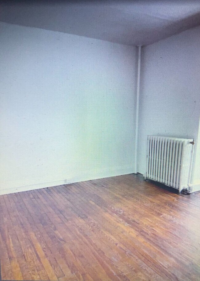 Foto del edificio - Remodeled 3 Bedroom Apartment-York City SD