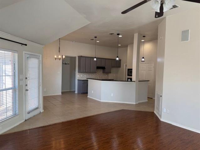 Foto del edificio - 600 Bel Air Dr