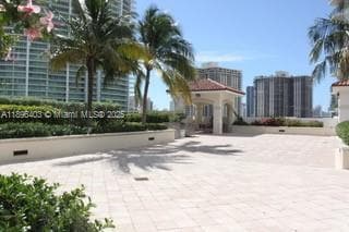 Foto principal - 20000 E Country Club Dr