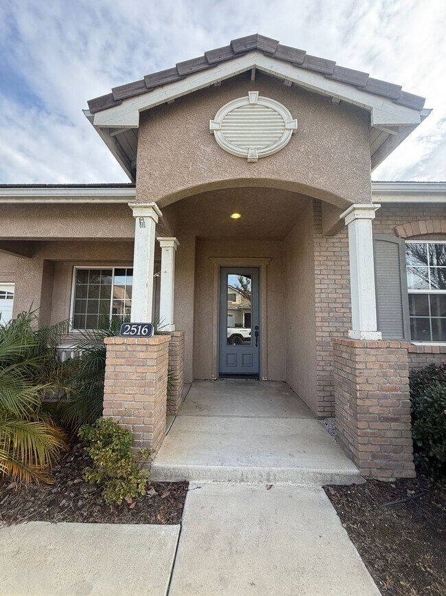 Foto del edificio - Centrally Located Single Story Home in Traditions