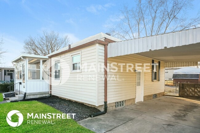 Building Photo - 5225 E 20th Pl