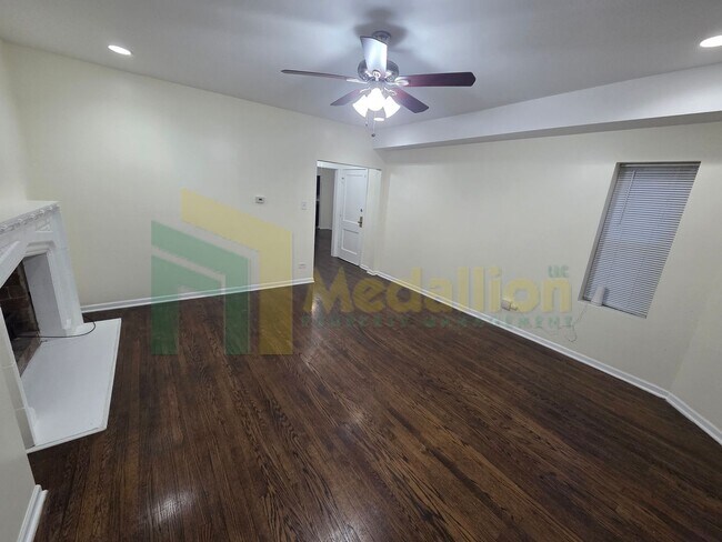 Foto del edificio - 9318 S Loomis St