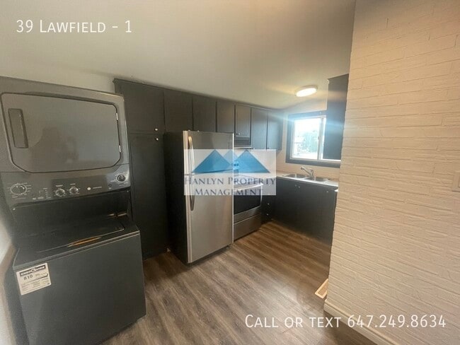 Building Photo - 3 Bedroom Main Floor on East Mountain