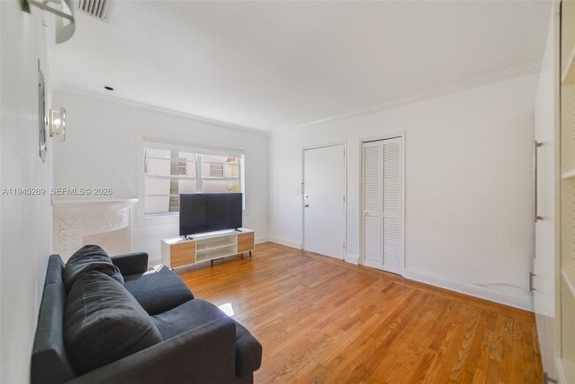 Foto del edificio - 1535 Meridian Ave