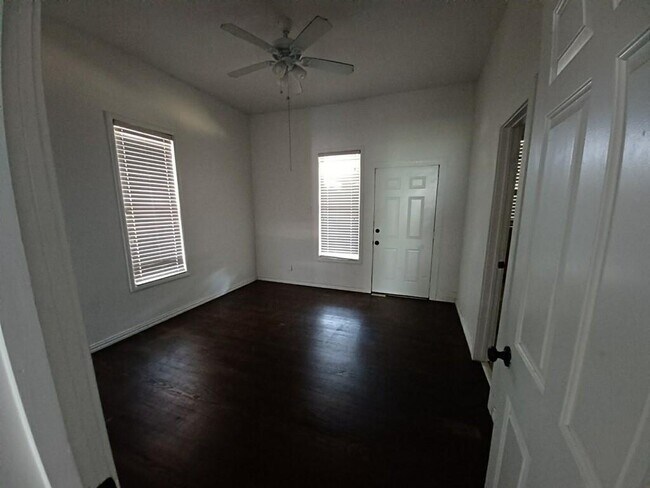 Foto del edificio - 1819 College Ave