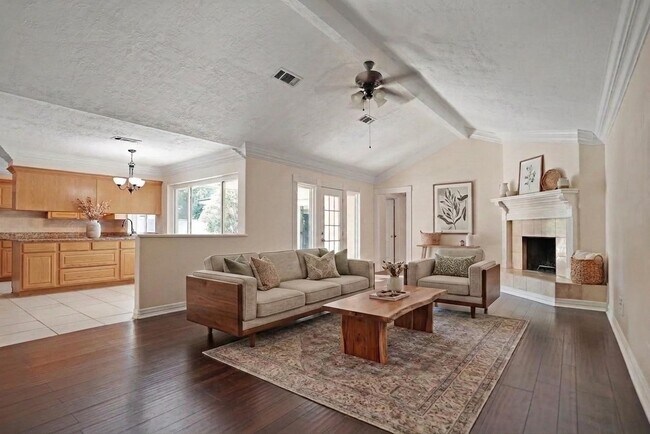 Building Photo - 17119 Mellow Ridge Dr