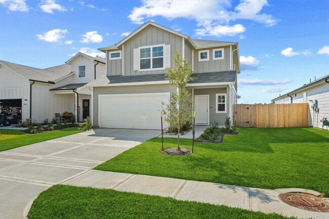 Building Photo - 26008 Hampshire Dr