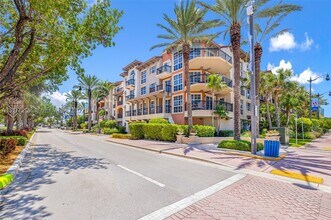 Building Photo - 4445 El Mar Dr