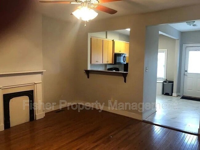 Photo - 605 N 30th St House