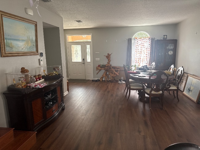 Photo - 1555 Harrier Dr House