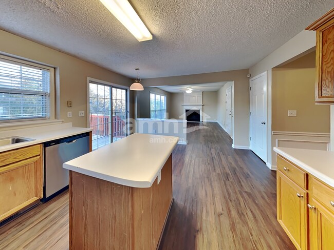 Foto del edificio - 2237 Tallapoosa Dr