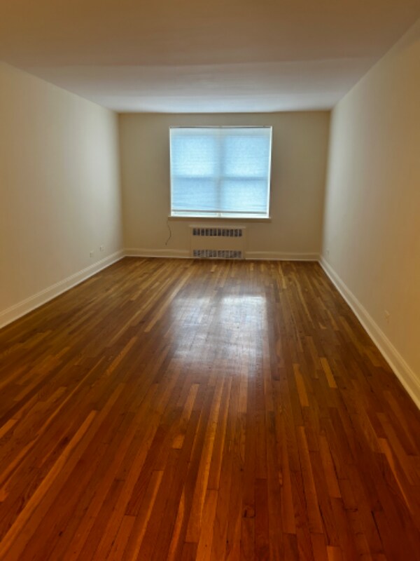 Foto del edificio - 785 Ocean Pkwy