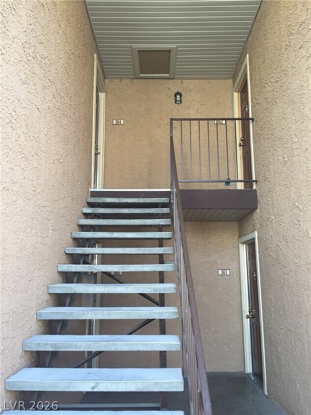 Building Photo - 5499 Indian River Dr