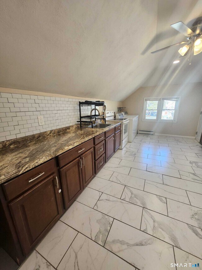 Foto del edificio - 231 Winthrop St