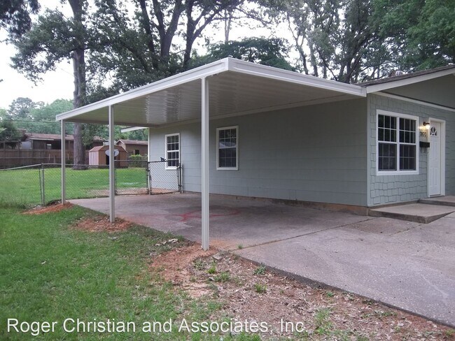 Building Photo - 3 br, 1 bath House - 2832 Holiday Lane