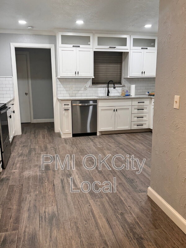 Building Photo - 4717 NW 57th St