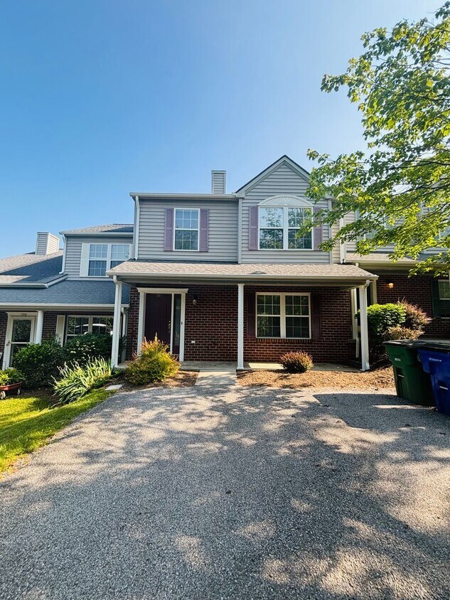 Photo - 385 Oak Tree Blvd.