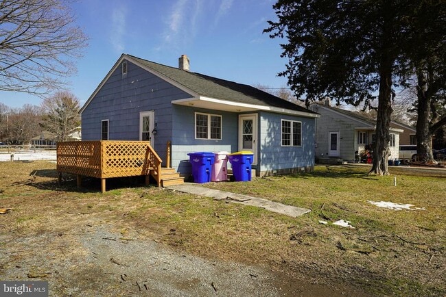 Building Photo - 8369 Nylon Ave