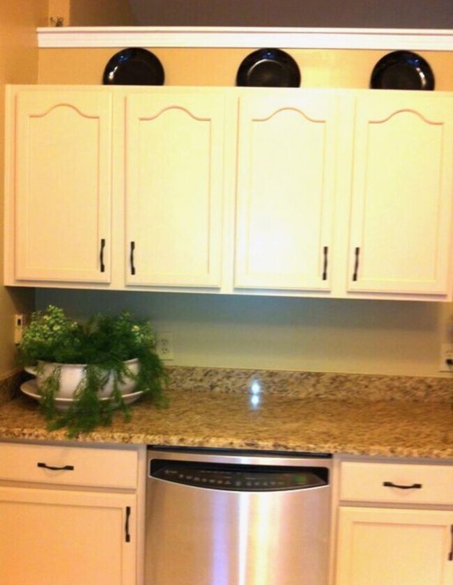 Foto del edificio - 5847 Misty Forest Pl NW