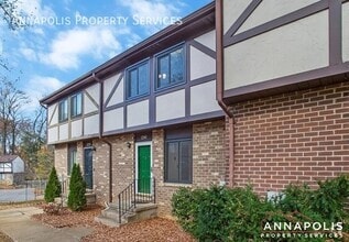 Building Photo - 1241 Birchcrest Ct