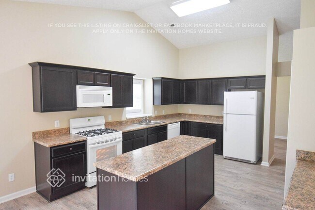 Building Photo - 5005 Edisto Ln