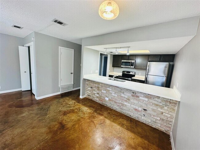 Foto del edificio - 3416 Willowrun Dr