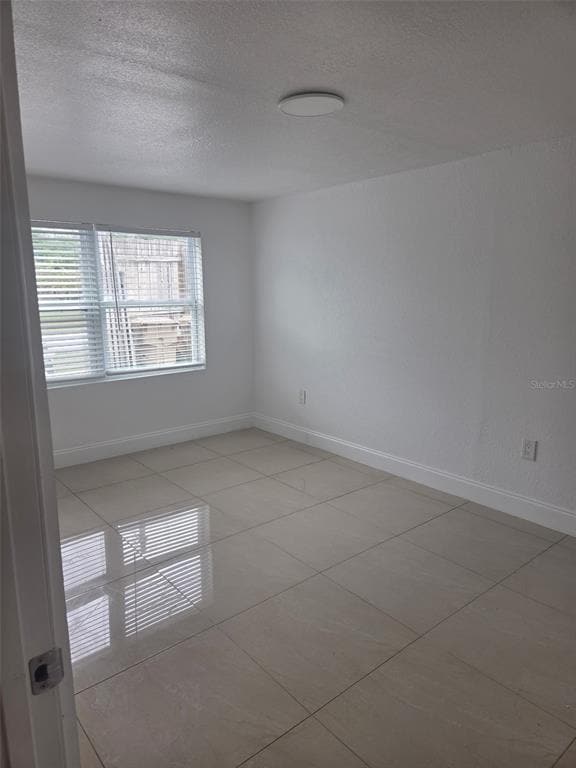 Building Photo - 5930 Alligator Lake Shore W
