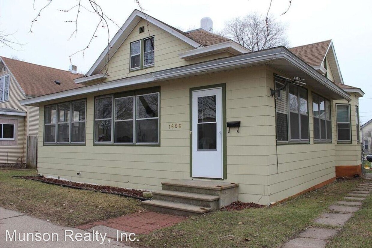Primary Photo - 4 br, 2 bath House - 1606 Denton St.