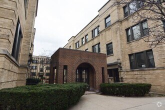 Building Photo - 3522 N Broadway