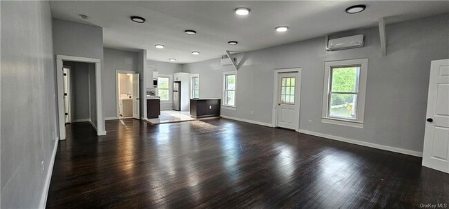 Foto del edificio - 12 Beechwoods Rd