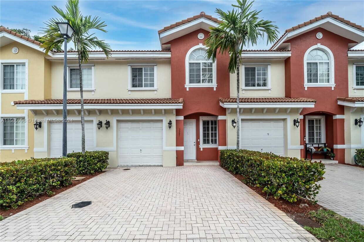 Primary Photo - 5327 SW 40th Ave