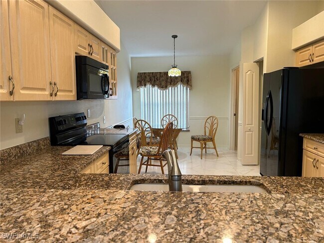 Building Photo - 8220 Ibis Cove Cir