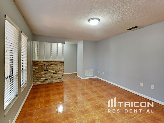 Building Photo - 5163 Tallow Wood Court Orlando FL