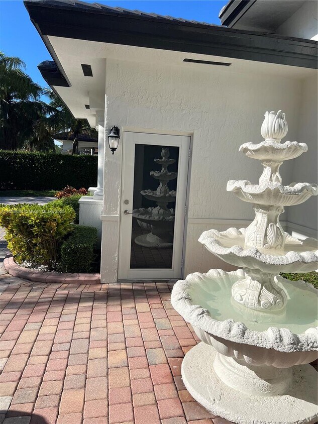 Foto principal - 105 NW 123rd Ave