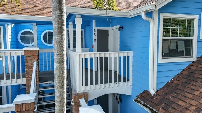 Foto del edificio - 2717 N Poinciana Blvd
