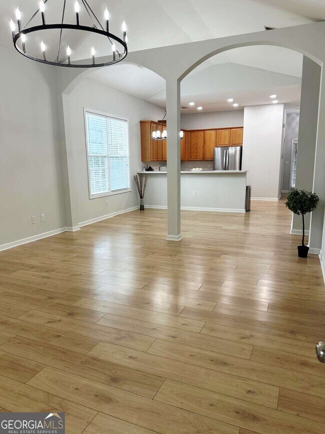 Foto del edificio - 6834 White Walnut Way