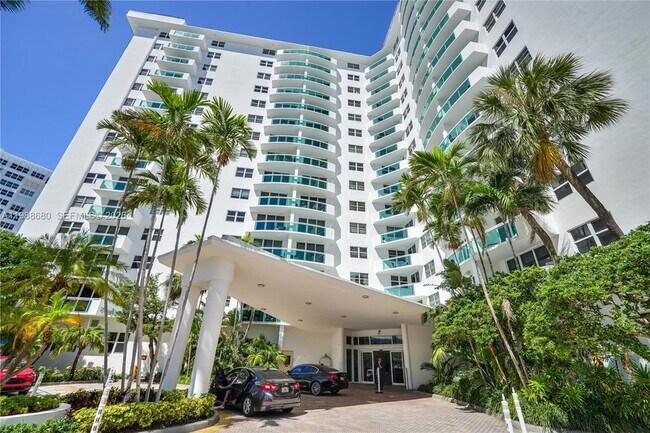 Foto del edificio - 3001 S Ocean Dr