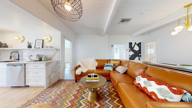 Foto del edificio - 370 W Sunview Ave